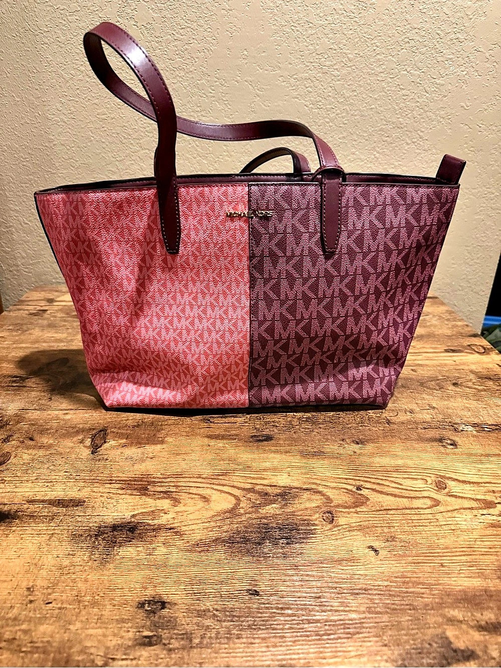 Michael Kors Voyager Large Color-Block Signature Logo Tote Bag